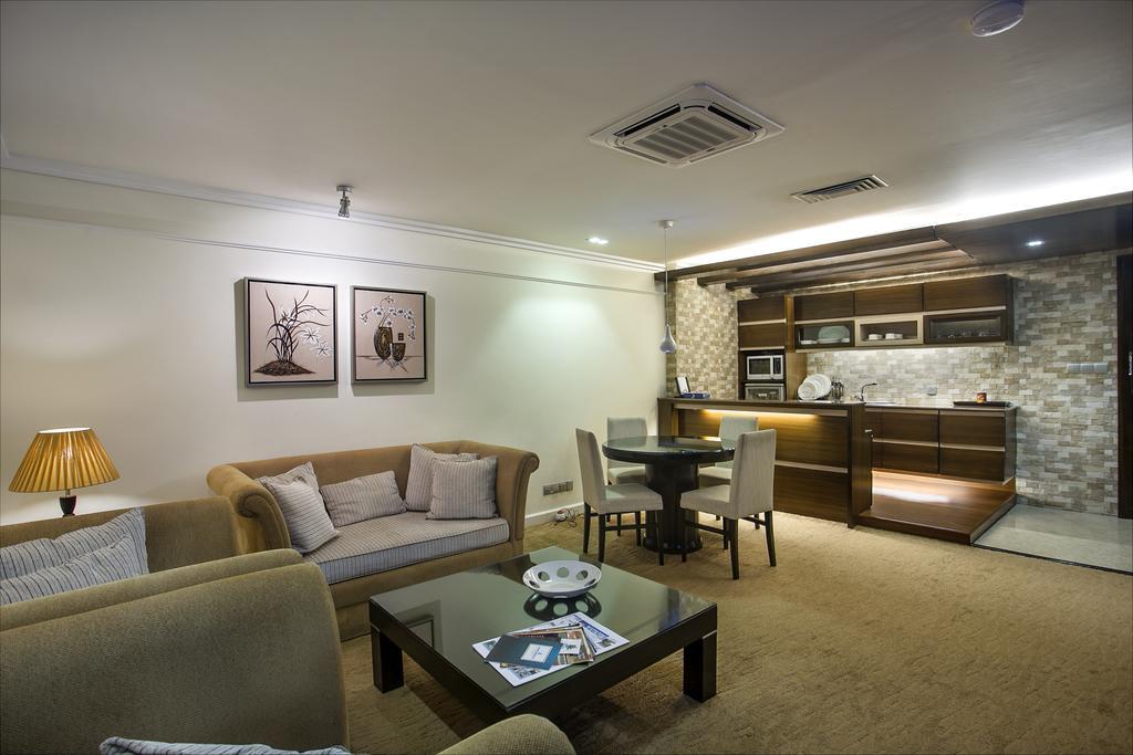 צ'יטגונג Hotel Agrabad Limited מראה חיצוני תמונה