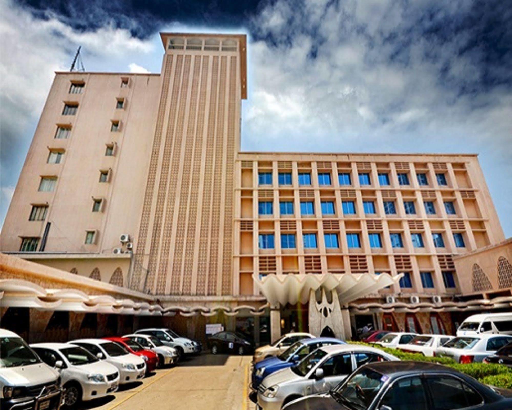 צ'יטגונג Hotel Agrabad Limited מראה חיצוני תמונה