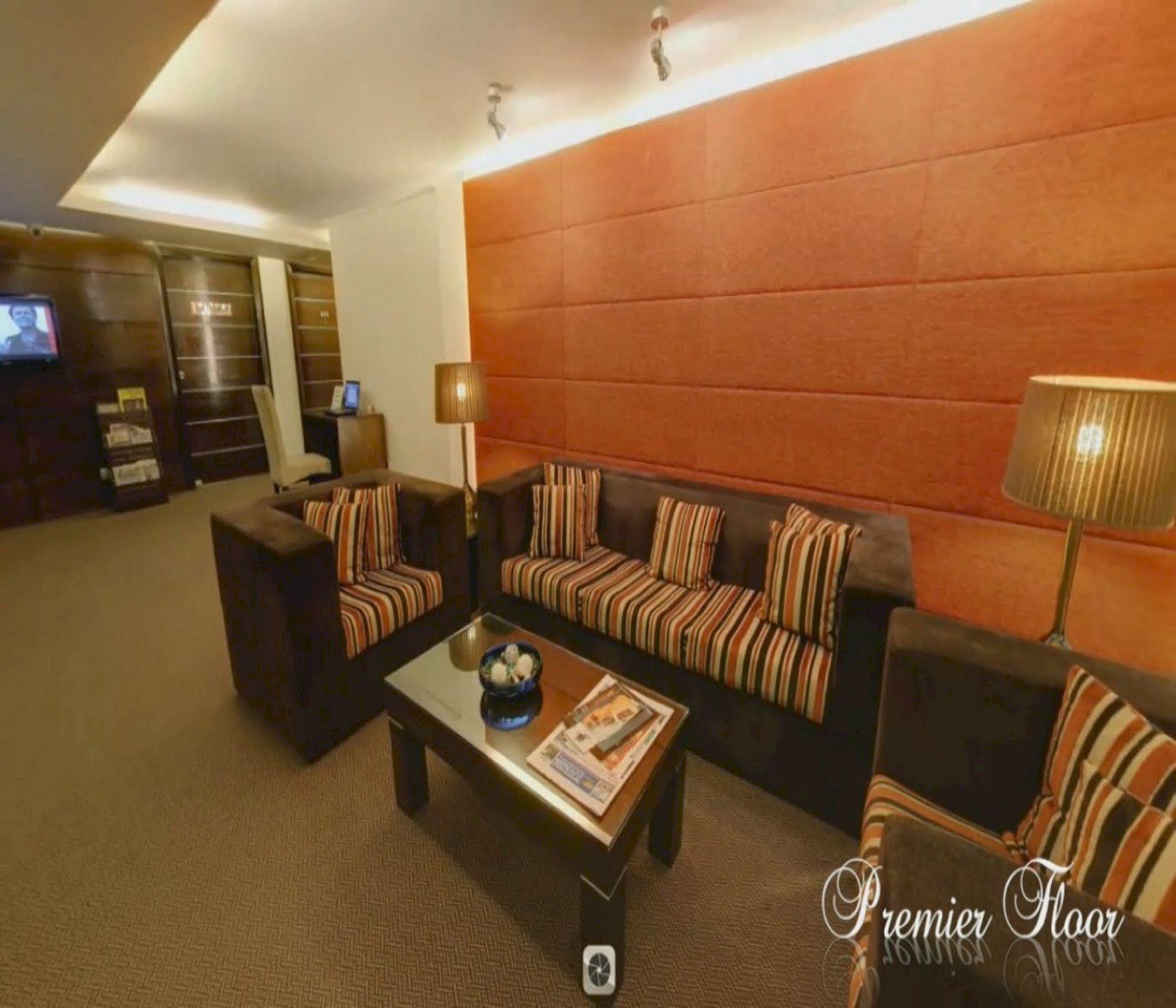 צ'יטגונג Hotel Agrabad Limited מראה חיצוני תמונה